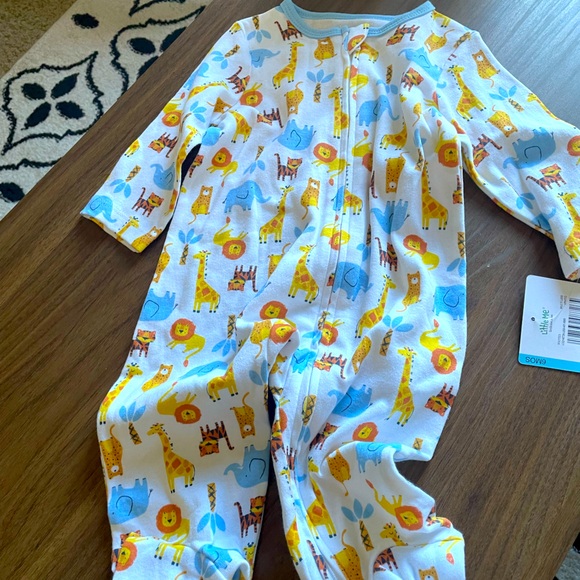 NWT Little Me Pajamas 6 Months - Picture 1 of 2